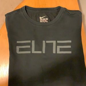 The Nike Tee, boy size M, black